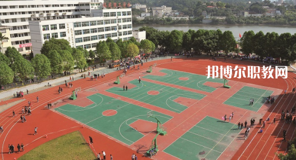 福建理工學(xué)校2023年學(xué)費、收費多少
