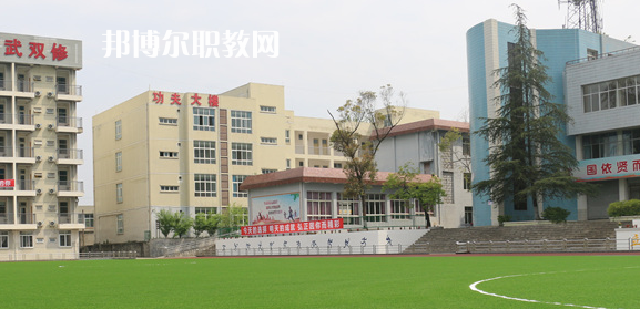 德陽(yáng)弘正科技職業(yè)學(xué)校2023年學(xué)費(fèi)、收費(fèi)多少