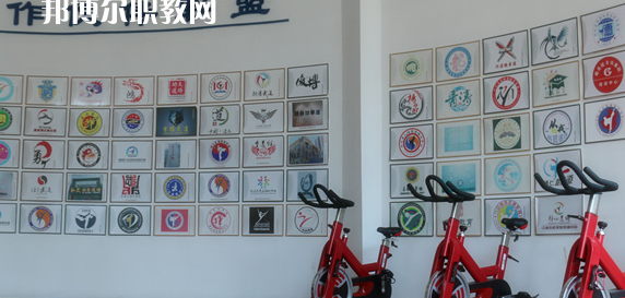 德陽(yáng)弘正科技職業(yè)學(xué)校2023年報(bào)名條件、招生要求、招生對(duì)象