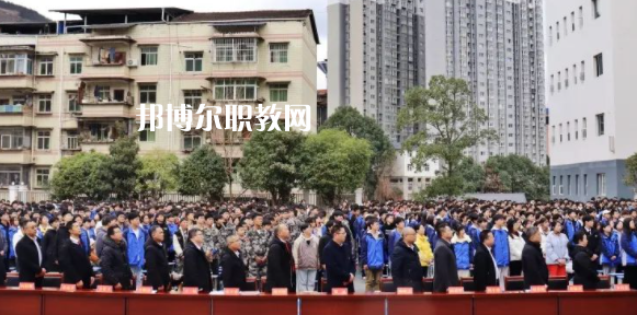 2023年萬源市職業(yè)高級中學招生辦聯(lián)系電話