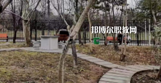 2023年達州理工職業(yè)技術(shù)學校學費、收費多少