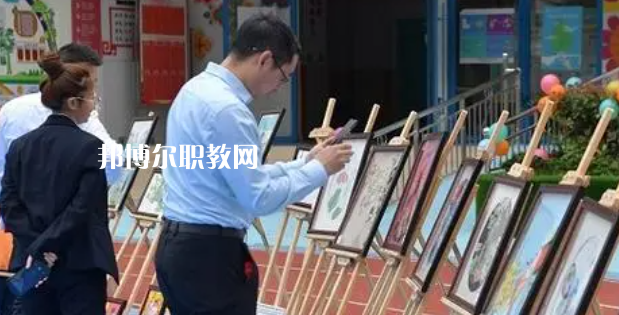 汶川縣特殊教育學(xué)校地址在哪里，哪個(gè)地區(qū)，哪個(gè)城市?