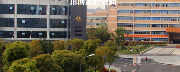 江蘇聯(lián)合職業(yè)技術學院無錫機電分院地址在哪里，哪個地區(qū)，哪個城市?