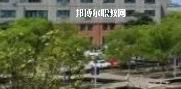 江蘇省常熟中等專業(yè)學(xué)校地址在哪里，哪個(gè)地區(qū)，哪個(gè)城市?