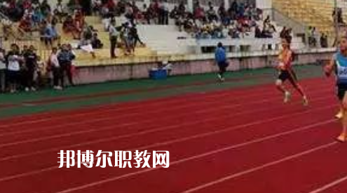 南通市體育運(yùn)動(dòng)學(xué)校地址在哪里，哪個(gè)地區(qū)，哪個(gè)城市?