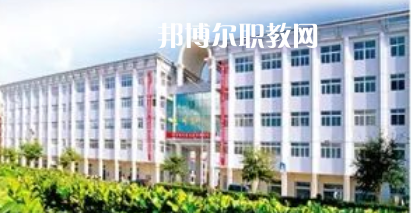 南通市通州區(qū)建筑職工中等專業(yè)學校地址在哪里，哪個地區(qū)，哪個城市?