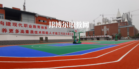 淮安市淮航技工學(xué)校地址在哪里，哪個地區(qū)，哪個城市?