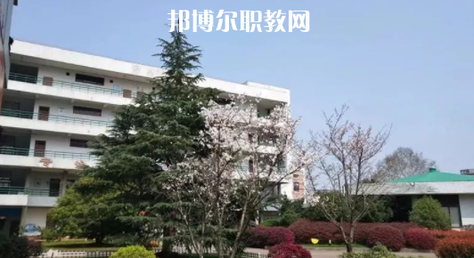 2023蘭溪市第六中學(xué)招生計(jì)劃 招生人數(shù)是多少(附要求、條件、對(duì)象)