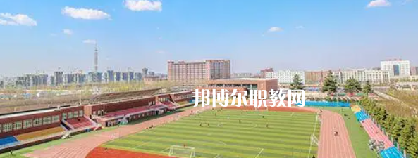 西安培華學(xué)院附屬職業(yè)中等專(zhuān)業(yè)學(xué)校地址在哪里，哪個(gè)地區(qū)，哪個(gè)城市?