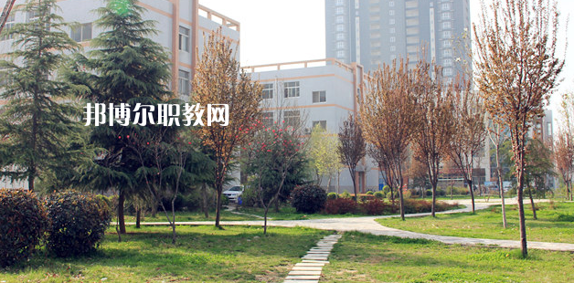 渭南技師學(xué)院地址在哪里，哪個地區(qū)，哪個城市?