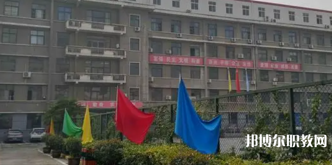西安市技工學校地址，乘車路線