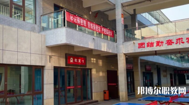 石家莊美華藝術(shù)中學(xué)地址，乘車路線