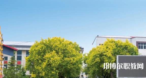 昌黎衛(wèi)生職業(yè)中等專業(yè)學(xué)校地址，乘車路線