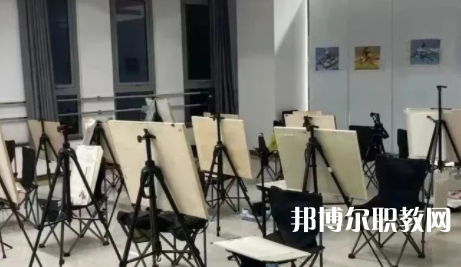 秦皇島市藝新舞蹈學(xué)校地址，乘車路線