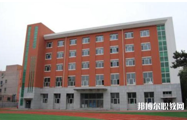 張家口華航中等專業(yè)學校地址，乘車路線