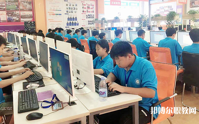 貴陽市新華電腦中等職業(yè)學校怎么樣、好不好