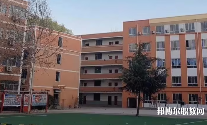 洛陽(yáng)市黃河科技中等專(zhuān)業(yè)學(xué)校怎么樣、好不好