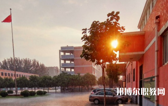 2023濮陽(yáng)油田職業(yè)中等專(zhuān)業(yè)學(xué)校招生計(jì)劃 招生人數(shù)是多少(附要求、條件、對(duì)象)