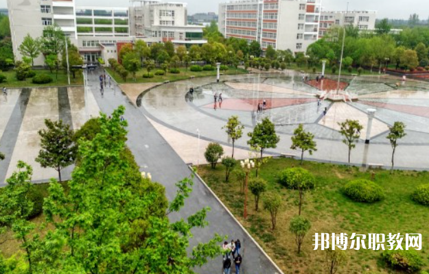 許昌市建安區(qū)職業(yè)中等專業(yè)學(xué)校怎么樣、好不好