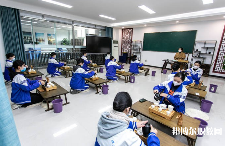 四川興科城市交通技工學(xué)校2024年報名條件、招生要求、招生對象