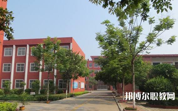 新疆巴音郭楞蒙古自治州衛(wèi)生學(xué)校2023年招生錄取分數(shù)線（2024參考）