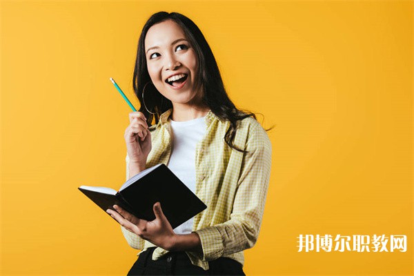 湖南哪里的中專學校能讀高級護理專業(yè)