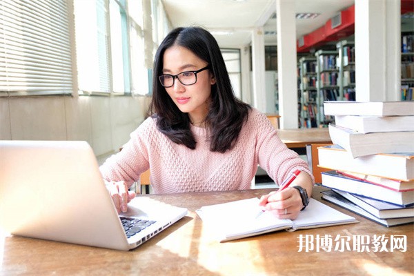 湖南哪里的中職學校能讀康復技術(shù)專業(yè)