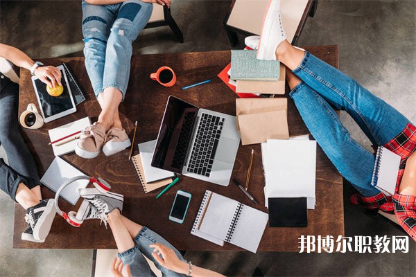 湖南哪里的中職學校能讀計算機技術應用專業(yè)