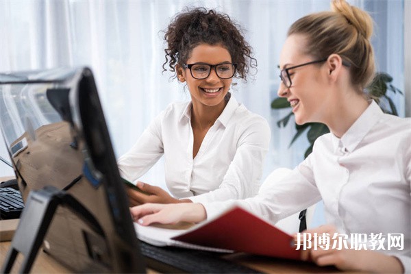 廣東哪里的職業(yè)學(xué)校能讀計算機(jī)平面設(shè)計專業(yè)