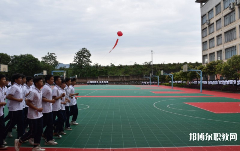 2024靈川縣職業(yè)中等專業(yè)學(xué)校招生計劃 招生人數(shù)是多少(附要求、條件、對象)