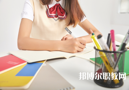 廣西哪里的中職學校能讀計算機3D設(shè)計專業(yè)