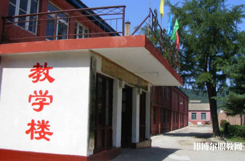 2024丹東市圣林中等職業(yè)技術(shù)專業(yè)學(xué)校招生計劃 招生人數(shù)是多少(附要求、條件、對象)