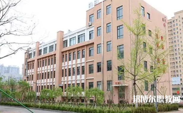丹東市民族中等職業(yè)技術專業(yè)學校怎么樣、好不好