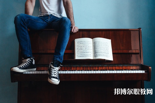 云南哪里的技工學(xué)校能讀建筑工程施工專(zhuān)業(yè)