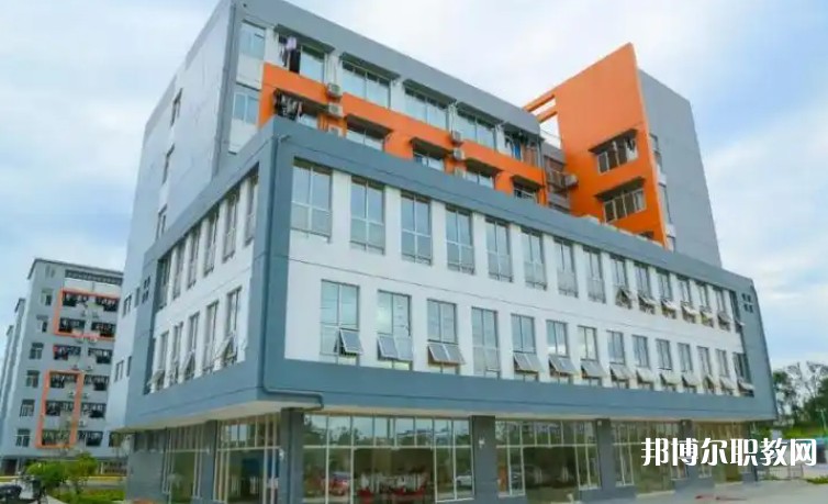 2025廣西新聞出版技工學(xué)校招生計劃 招生人數(shù)是多少(附要求、條件、對象)