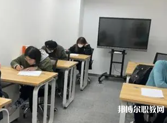 2025中山公辦中專(zhuān)學(xué)校最新排名前三名單